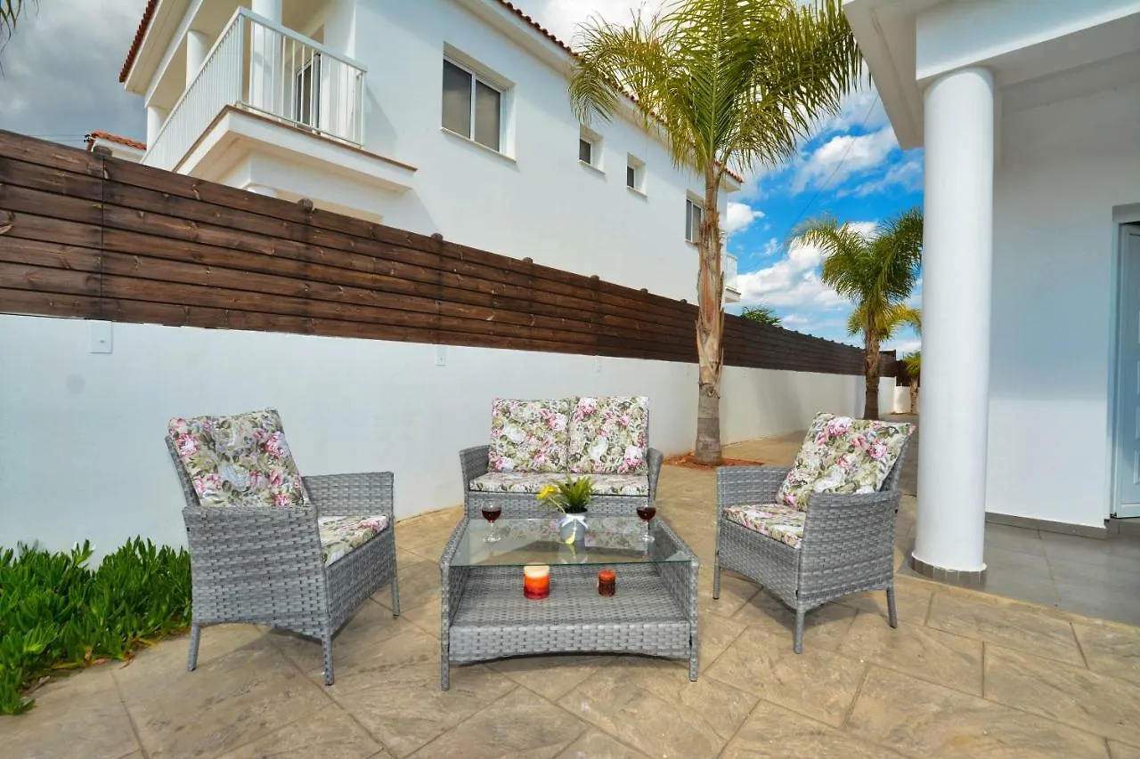 Nissi Villa Christa Ayia Napa