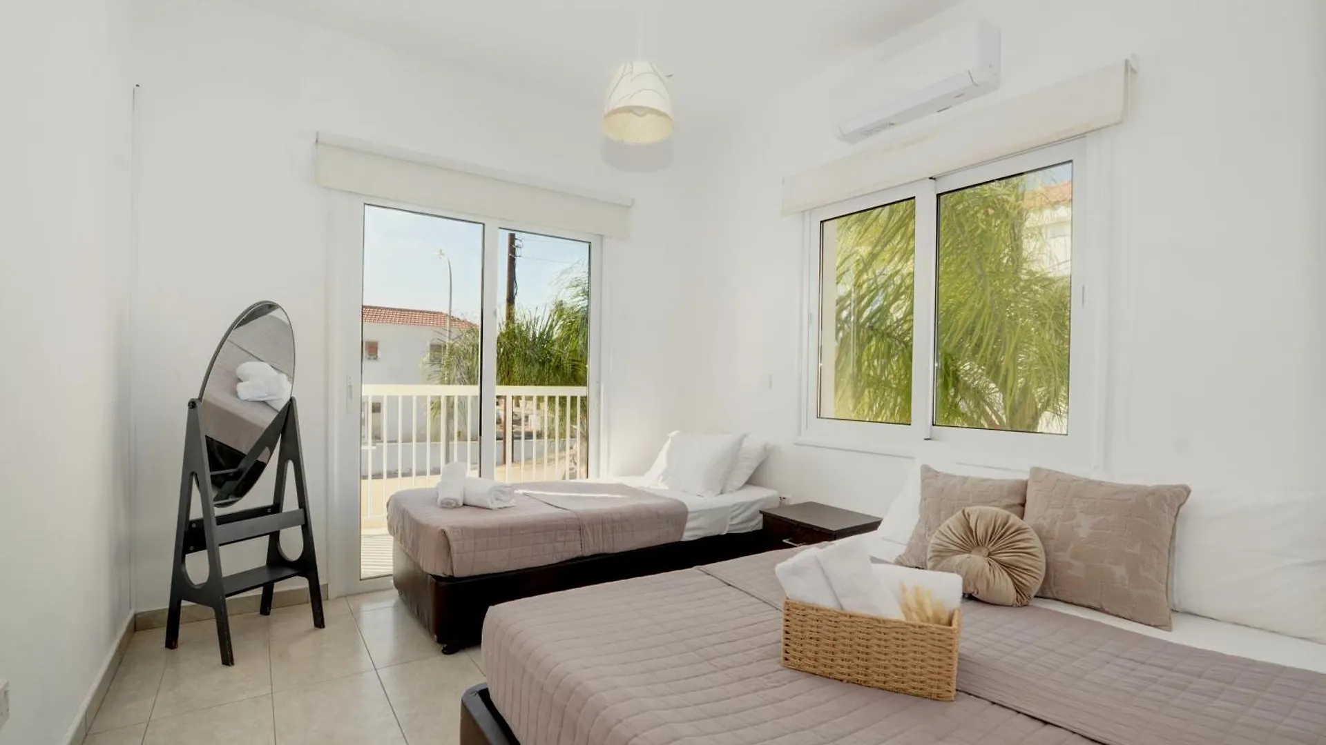 Nissi Villa Christa Ayia Napa