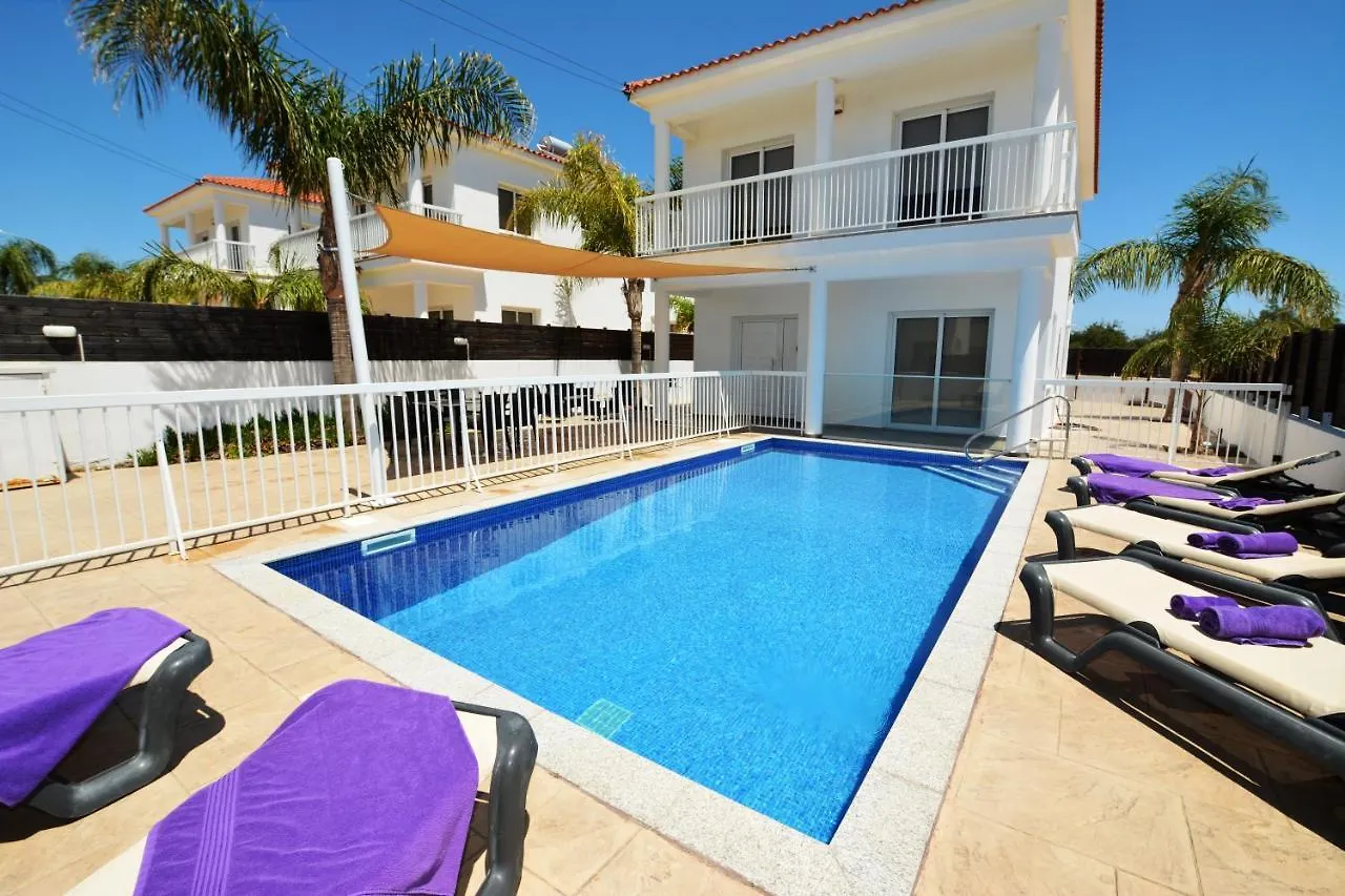 Nissi Villa Christa Ayia Napa