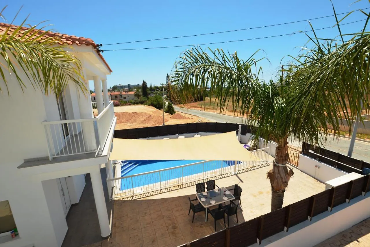 Nissi Villa Christa Ayia Napa