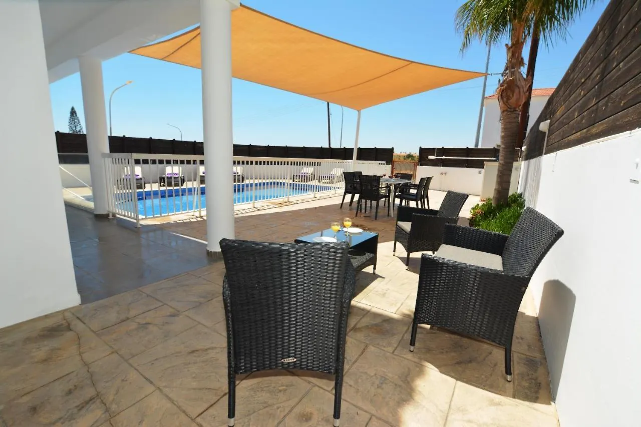 Nissi Villa Christa Ayia Napa