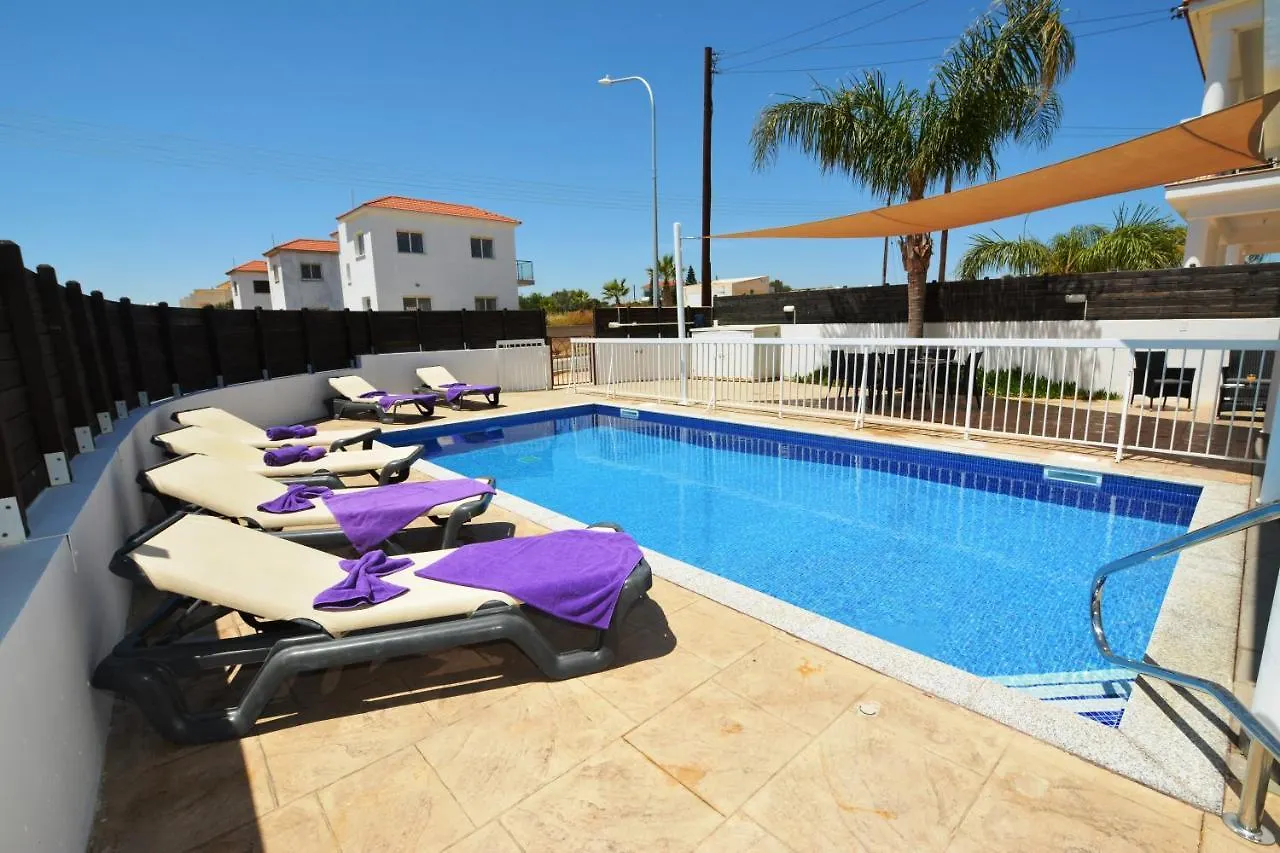 Nissi Villa Christa Ayia Napa