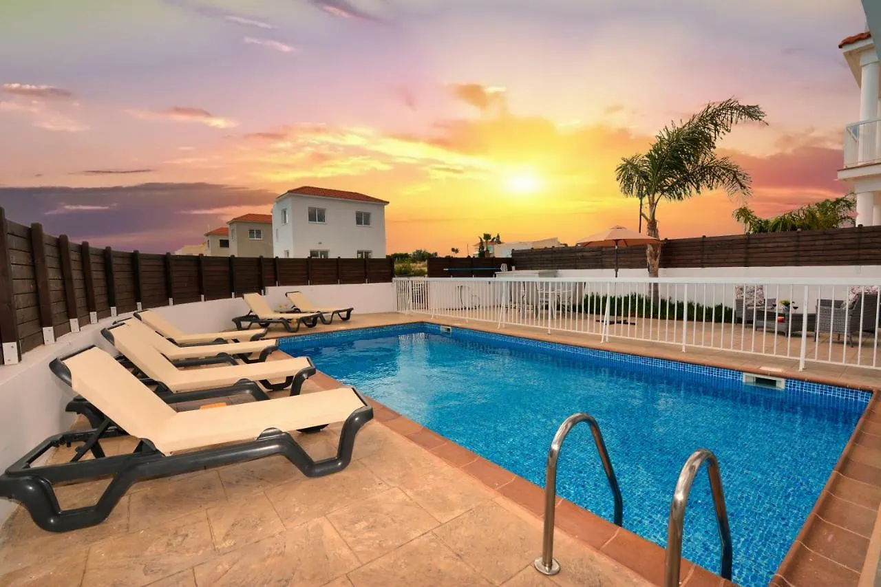 Nissi Villa Christa Ayia Napa